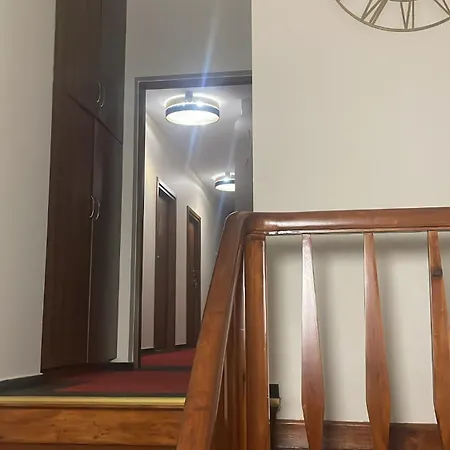 Goscinne W Starym Kinie *