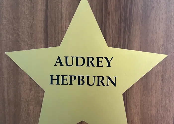 Goscinne W Starym Kinie Lägenhet *